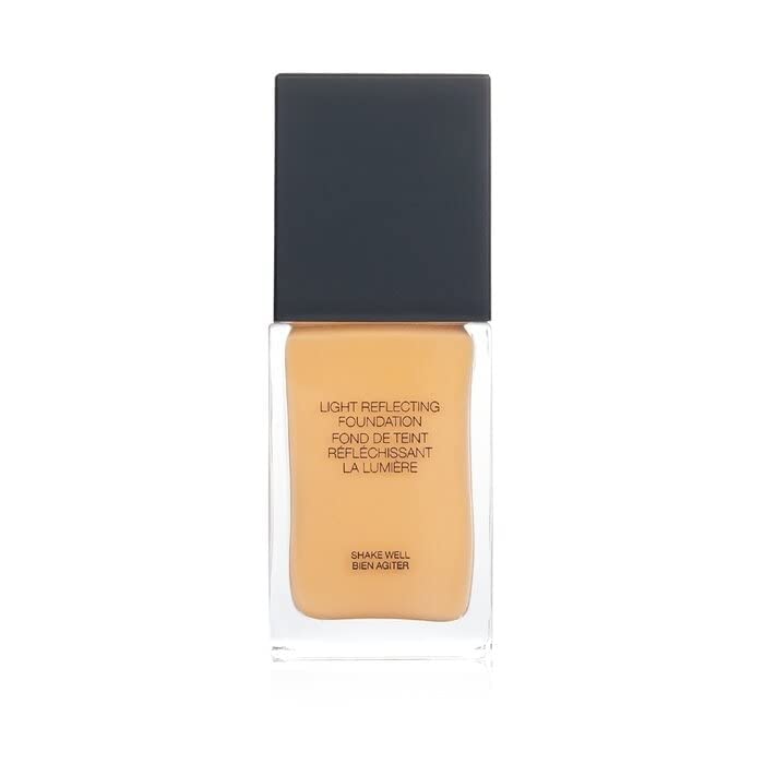 NARS Light Reflecting Foundation M1 Punjab on skin finishing portrait for natural glow.