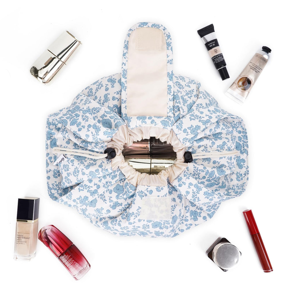 Narwey barrel makeup bag blue flower travel-ready organizer for cosmetics.