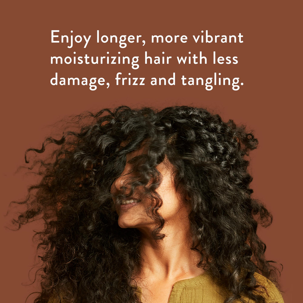 Native Coconut & Vanilla scent profile emphasizes vanilla-coconut aroma during wash.