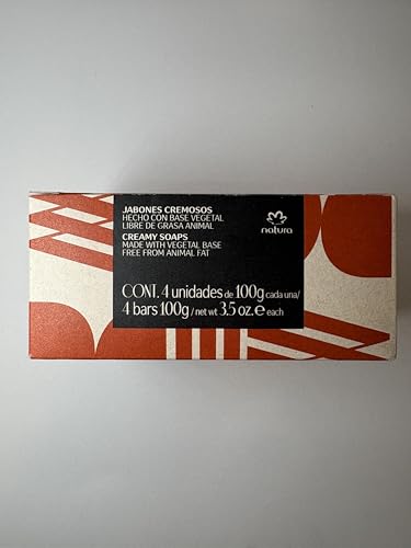 Natura bar soap set castanha bar closeup highlights moisturizing Castanha oil.