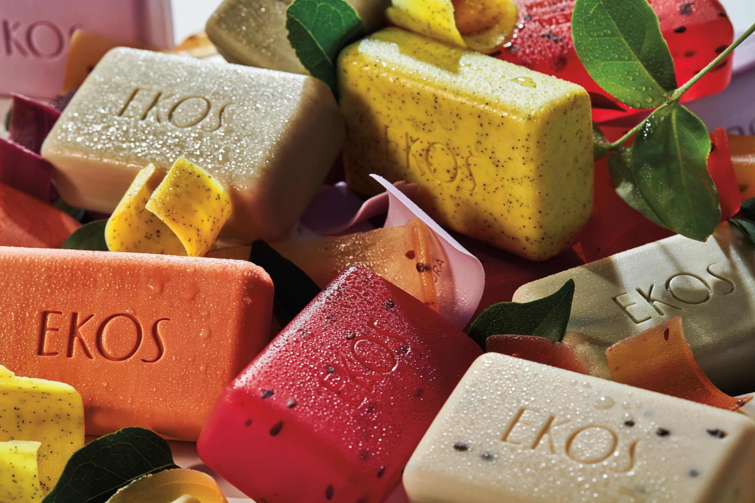 Natura Exfoliating Bar Soap Gift Set Sensory-fragrance evokes tropical Brazilian beauty ritual vibes.
