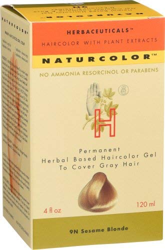 naturcolor Herbal ingredients with dried herbs highlight natural color components
