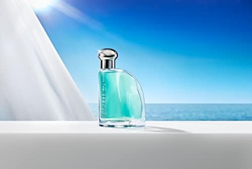 Nautica Classic EDT amber-musk oakmoss closeup conveys depth and longevity.