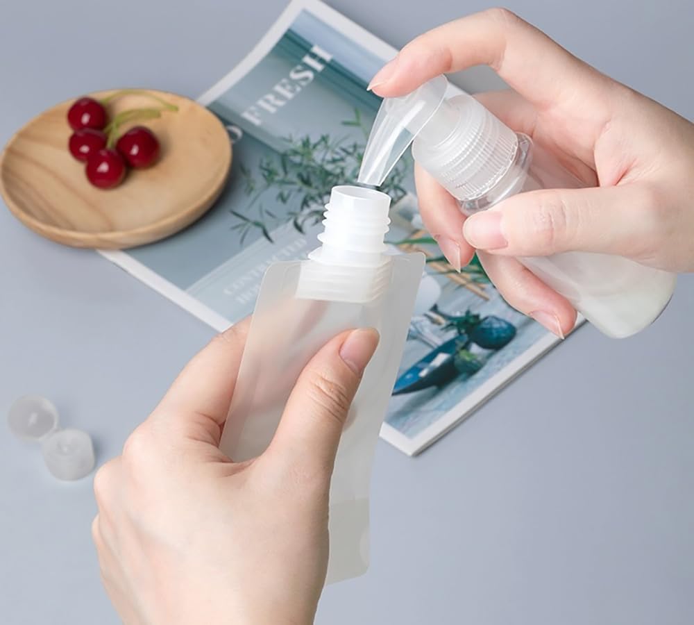 NaYiissi travel pouches include labels for quick organization