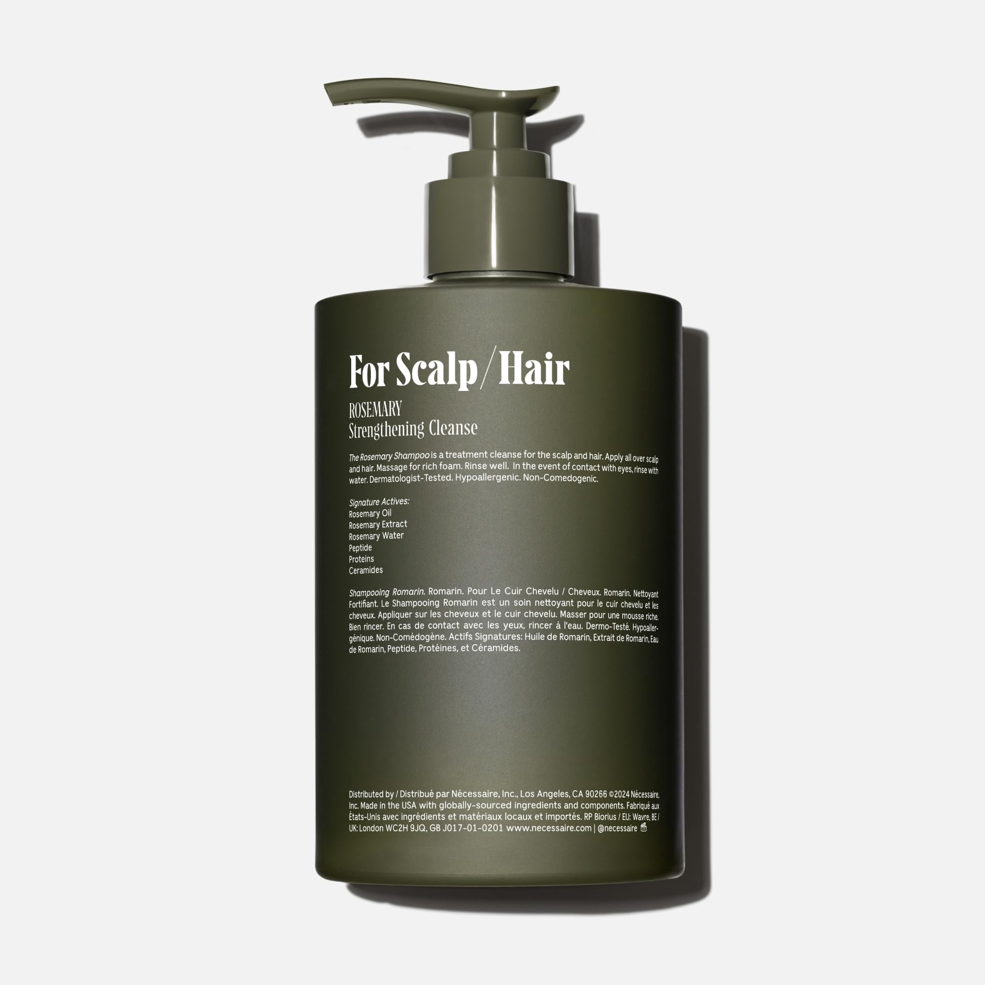 Nécessaire Rosemary Shampoo ingredients-rosemary close-up highlights pure rosemary for gentle cleansing.