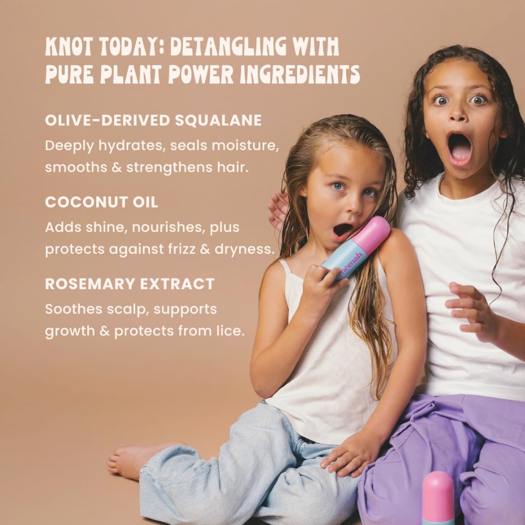 Nemah Kids Leave-In Detangler brushing through kid's hair for gentle brushing