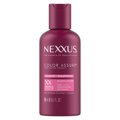 Nexxus Color Assure Shampoo sin sulfatos en botella, protege el color y suaviza el cabello.