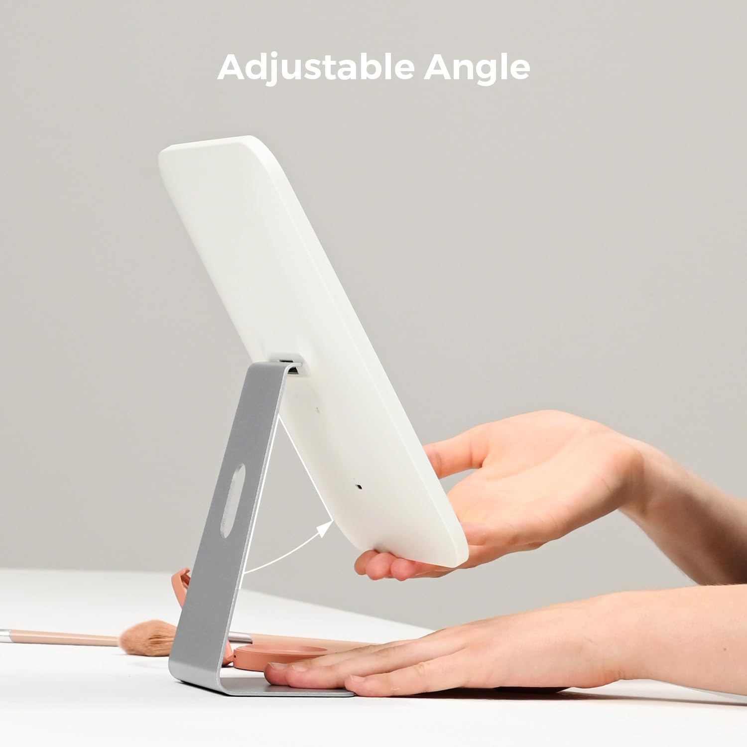 NEZZOE tilt-angle adjustment for a comfortable grooming position
