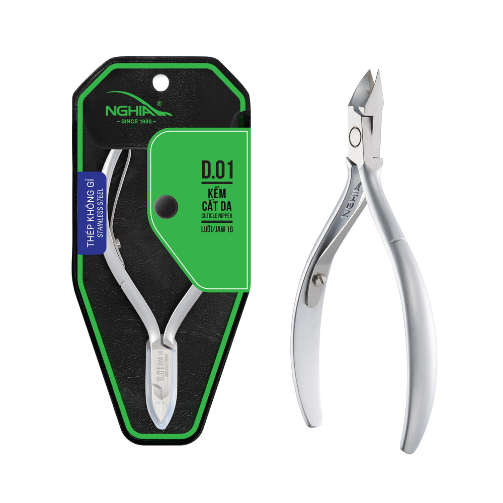 Nghia cuticle nipper D-01 Jaw 16 close-up with sharp blades for precise trimming