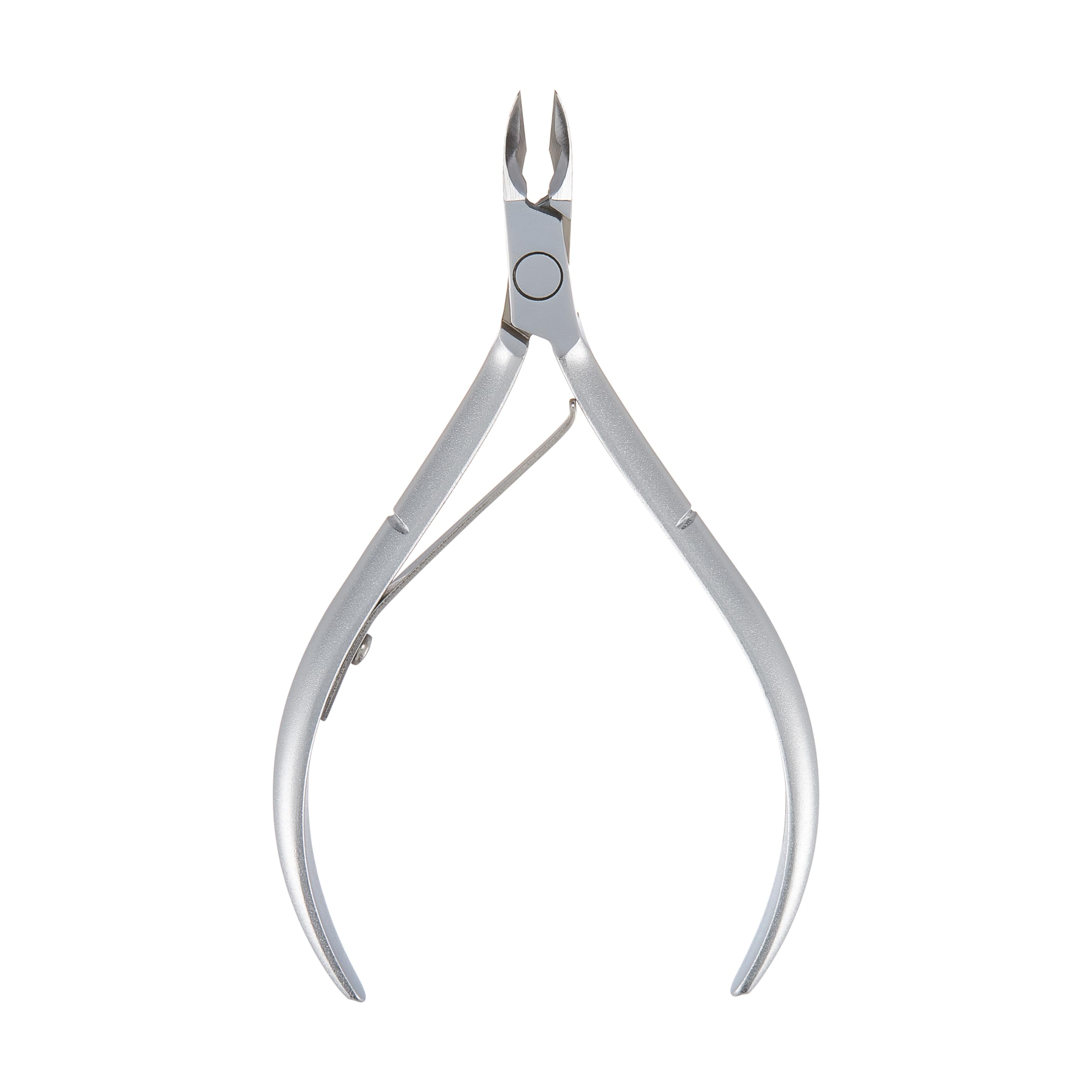 Nghia D-506 in use demonstrates clean, confident cuticle cleanup.