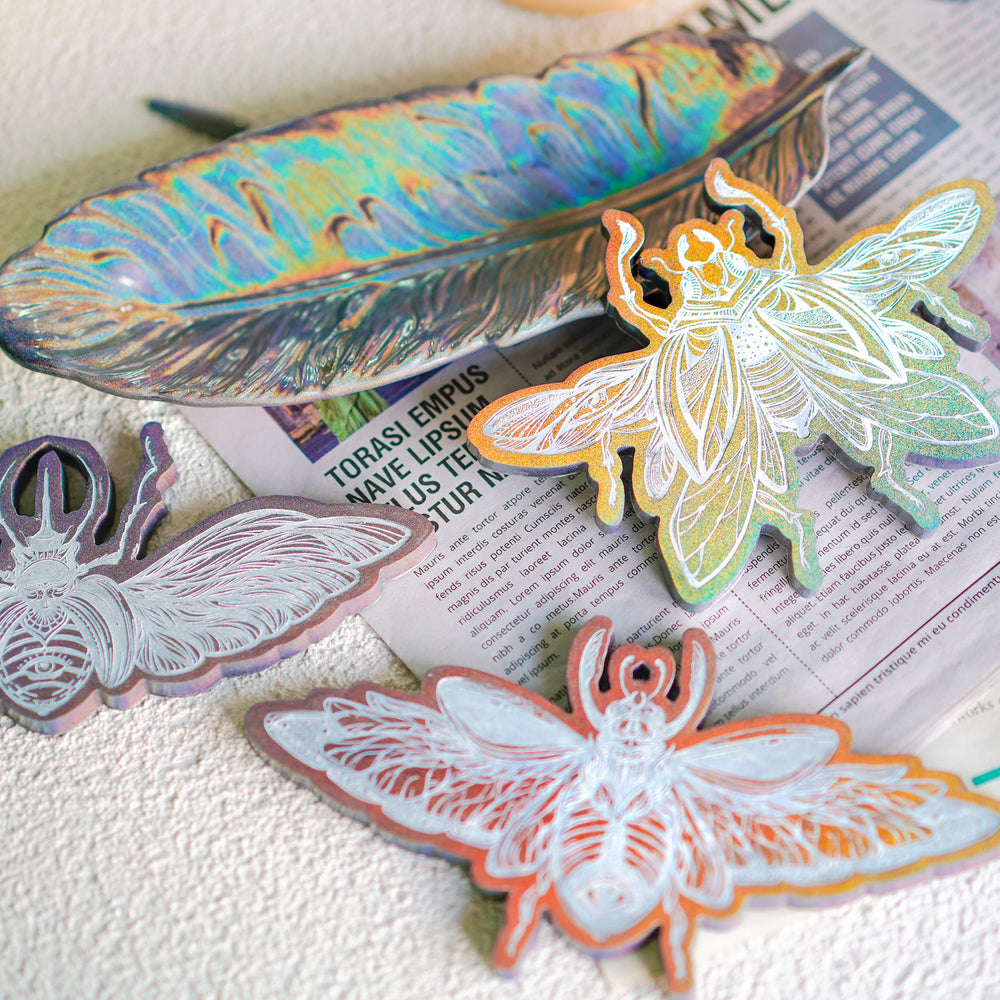NODDWAY holographic powder washes off easily after use and safe on skin.