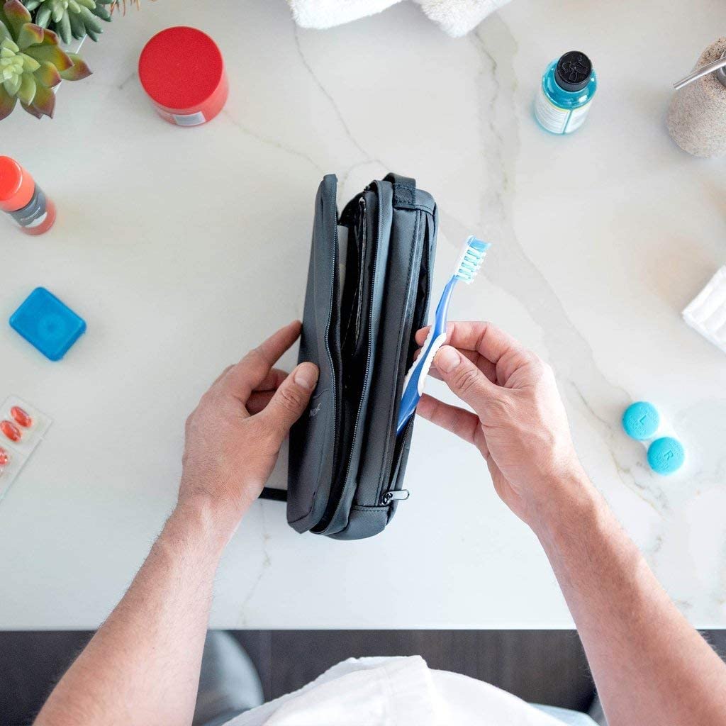 NOMATIC Toiletry Bag's sleek black design suits both men and women.