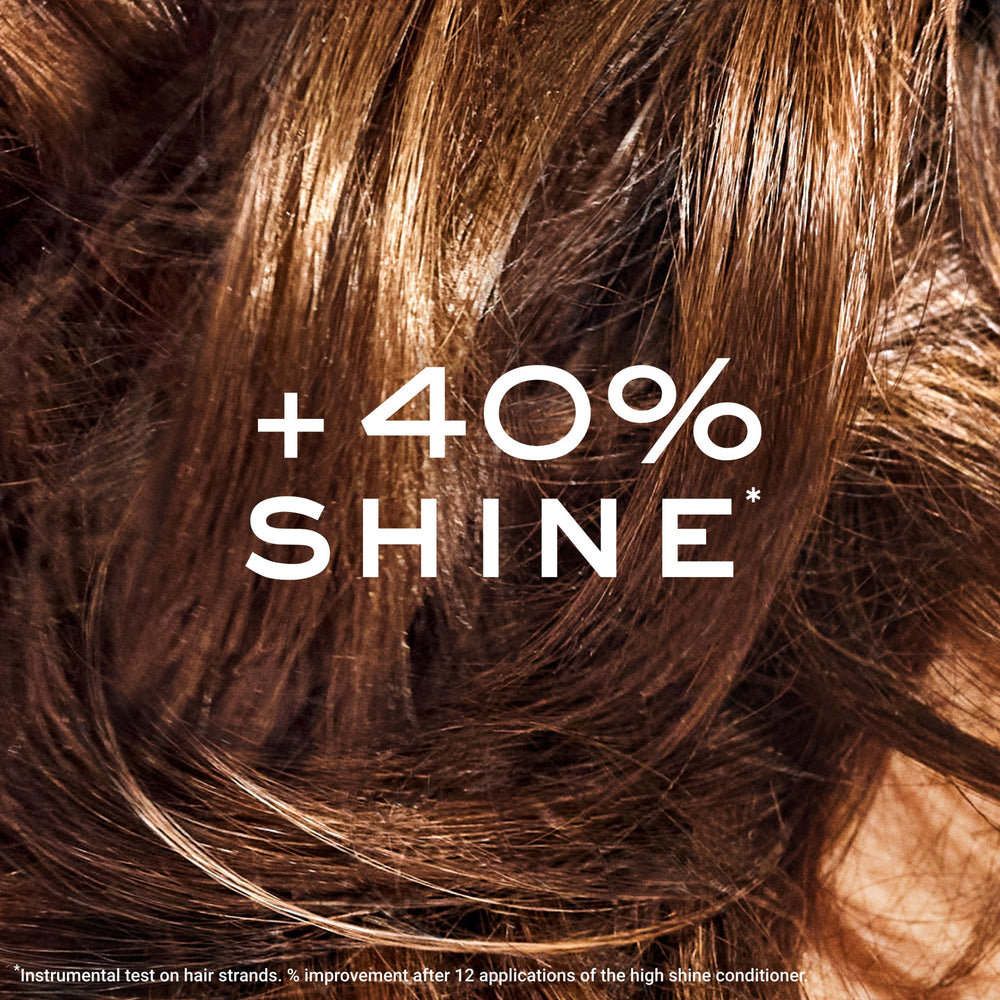 Nuxe Hair Prodigieux High Shine Conditioner on hair delivers detangled, silky feel.