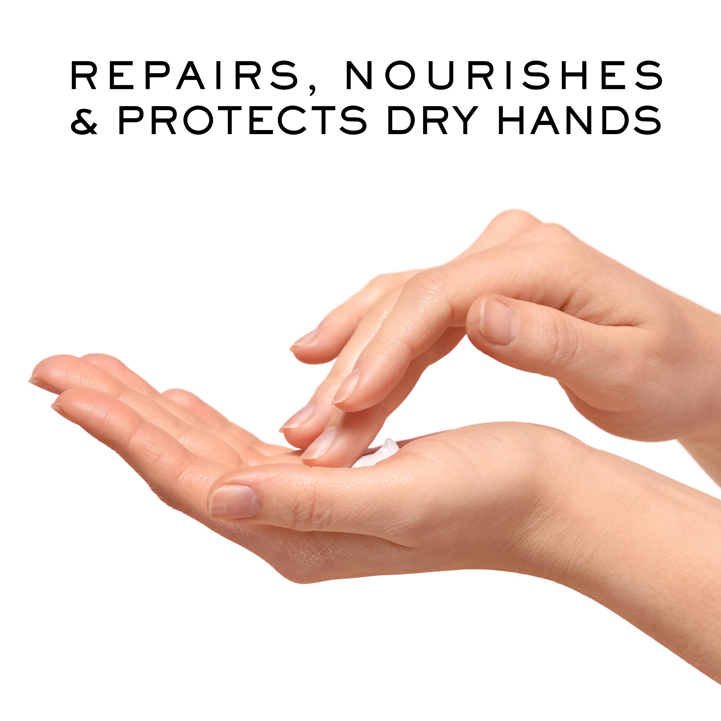 Nuxe Reve de Miel cream on dry hands demonstrates quick absorption.