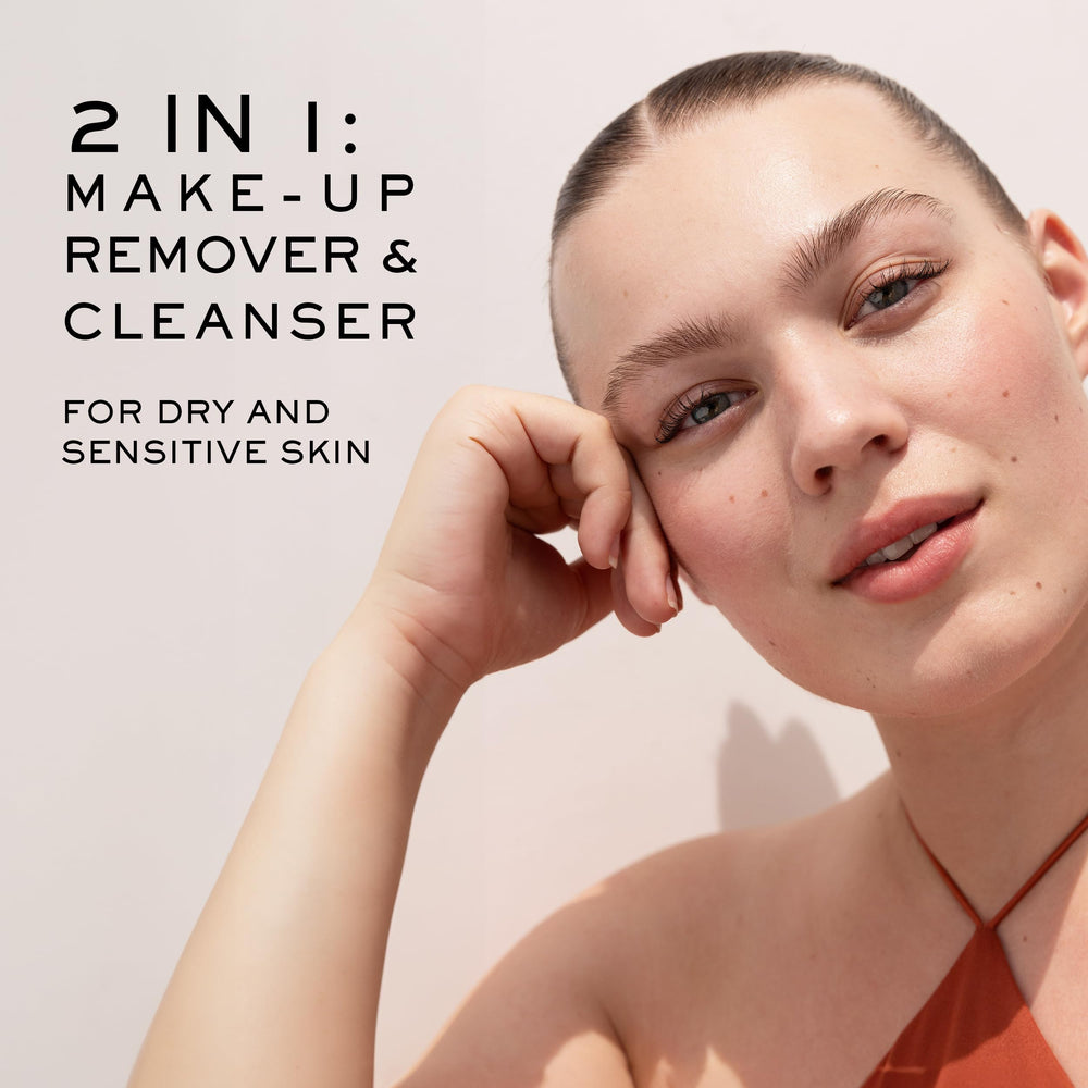 NUXE Rêve de Miel cleanser bottle close-up with pump for gentle makeup removal.