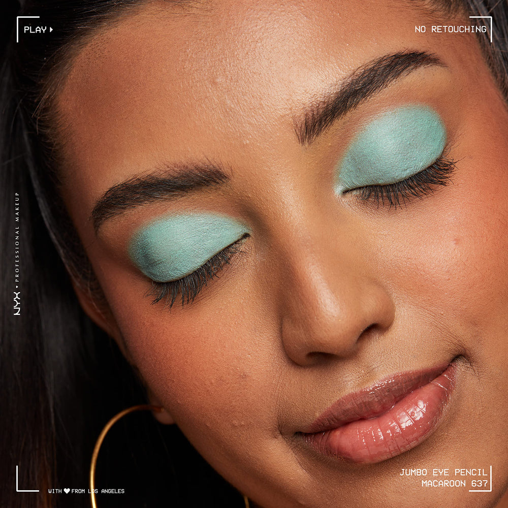 NYX Jumbo Eye Pencil Macaroon Mint application close-up demonstrates blendable texture.