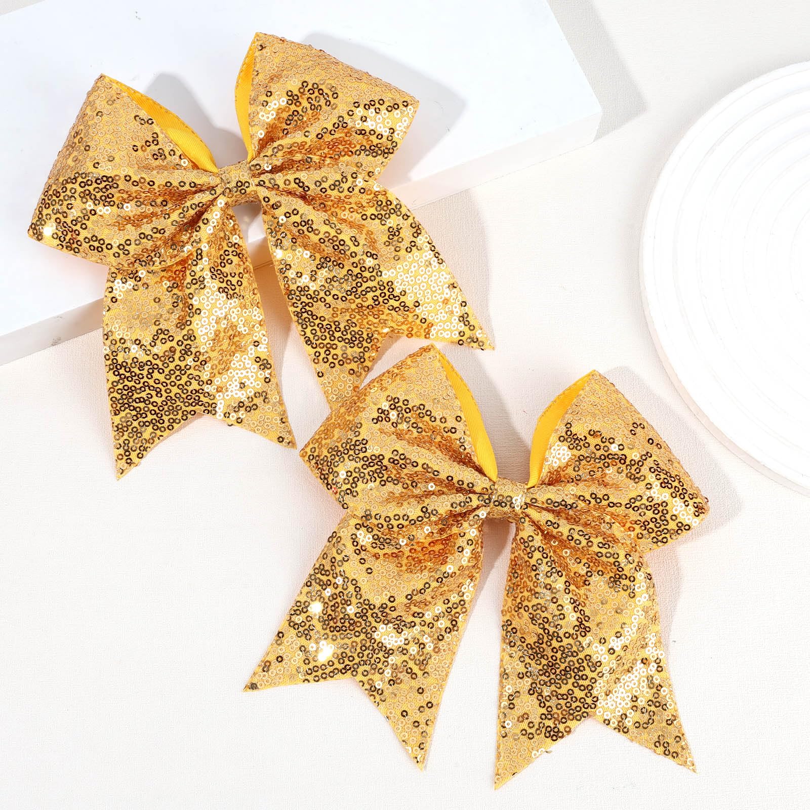 OAOLEER versatile bow as backpack or locker decor