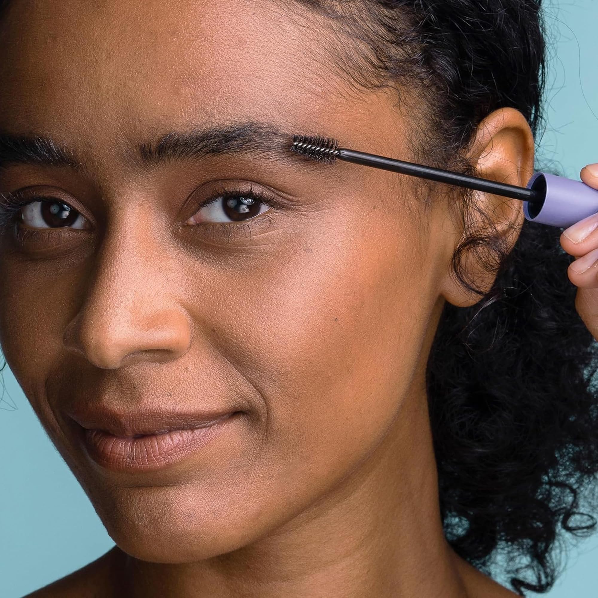 Obagi Nu-Cil 8 weeks view depicts early brow improvements.