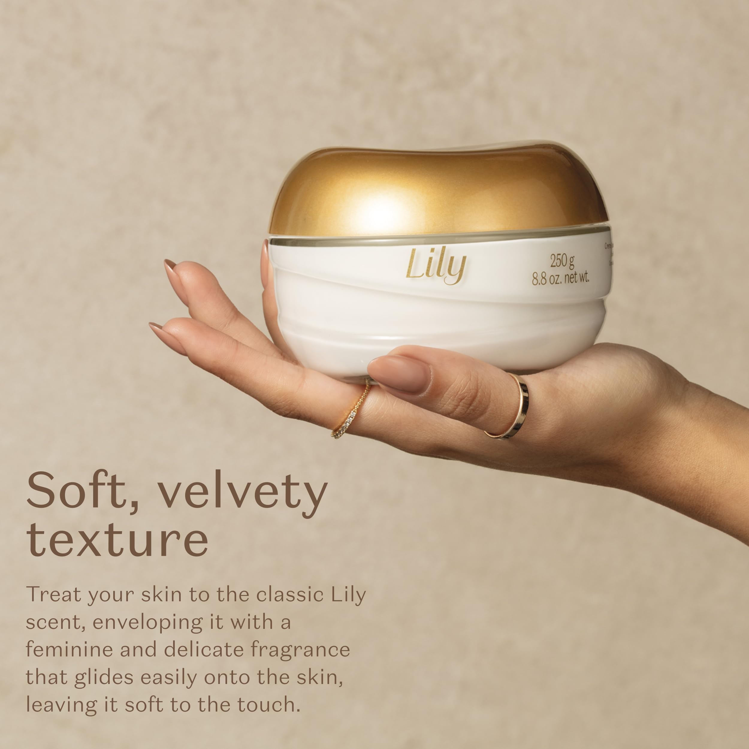 24-hour hydration image conveys long-lasting moisture for dry skin.