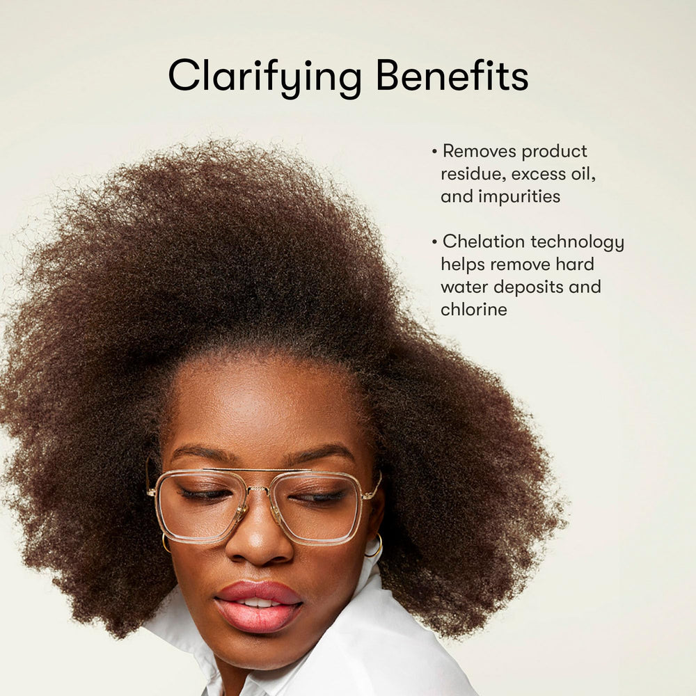 Close-up of formula highlighting sulfate-free, color-safe chelation benefits.