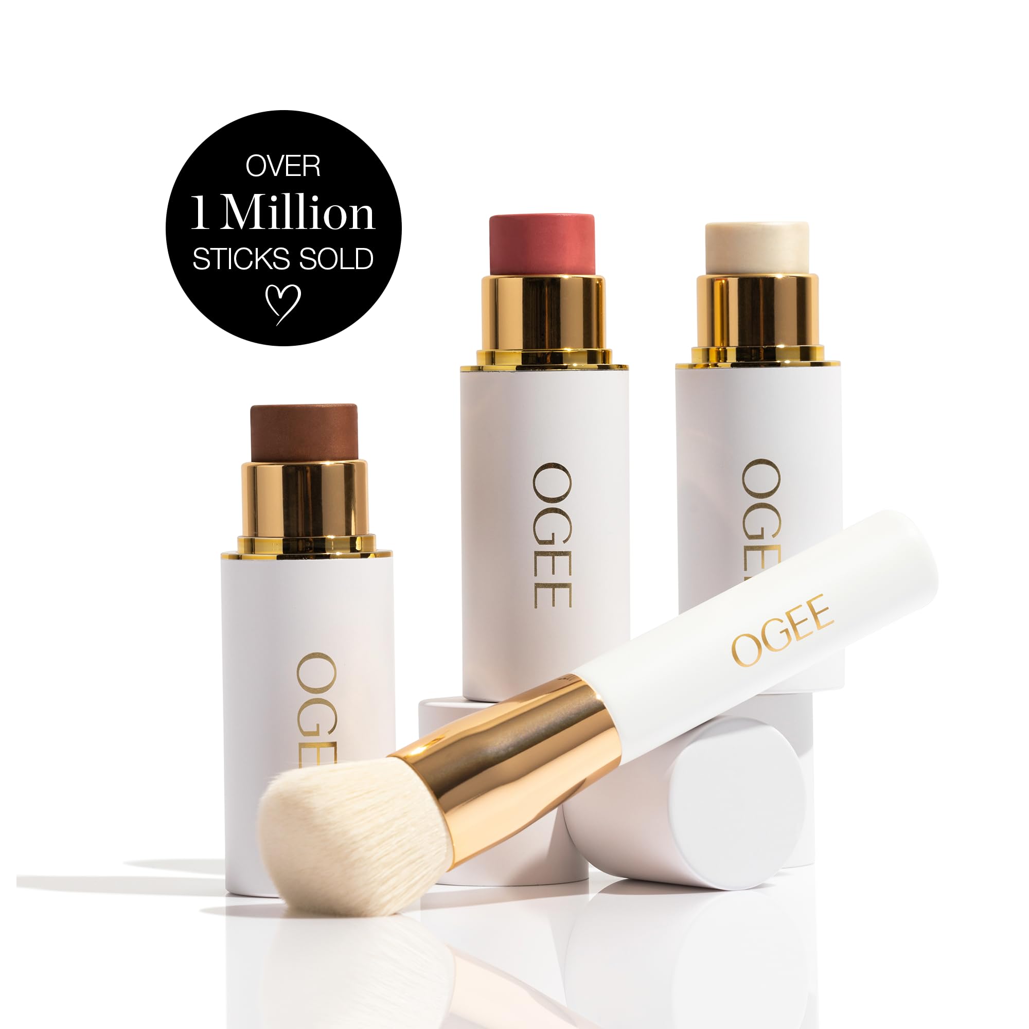 Ogee application swipe demonstrates easy blend and buildable glow.