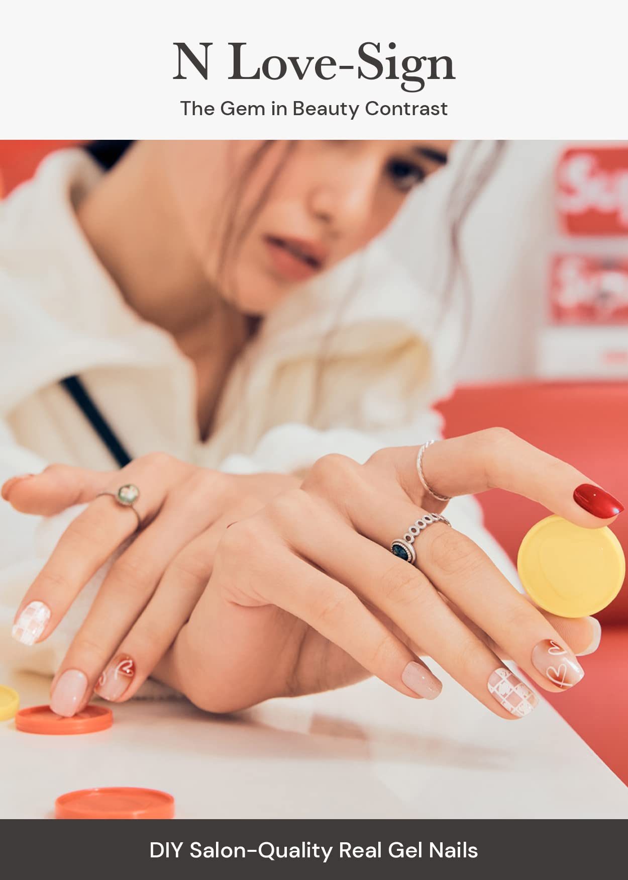 ohora N Love-Sign close up showing bold red pattern for statement nails