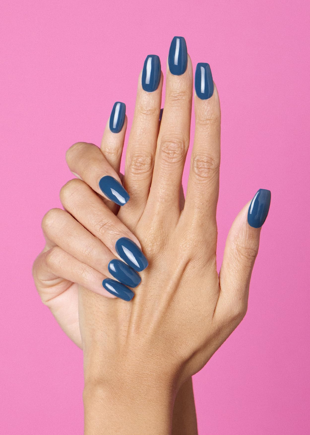 ohora nail-wraps application closeup, showcasing easy-to-use design for beginners