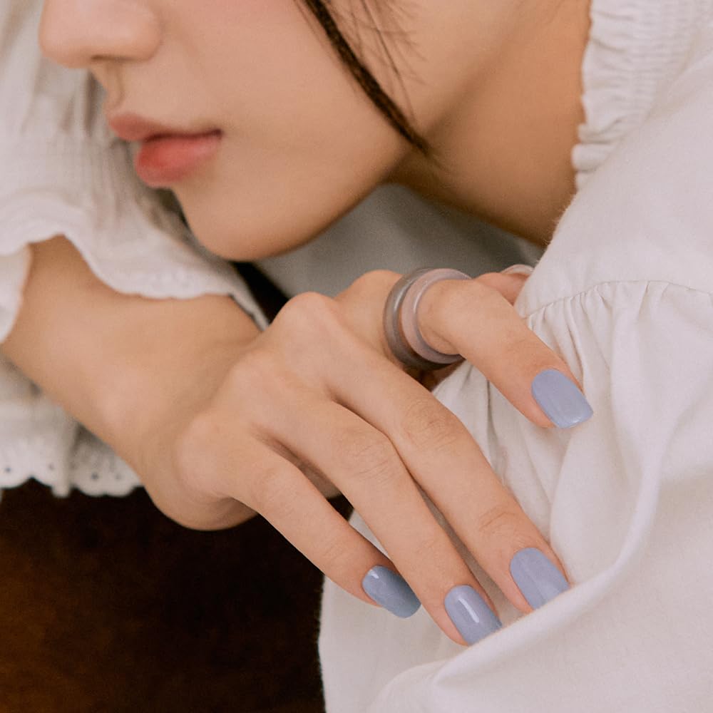 ohora semi cured nail strips N Cream Cloud packaging closeup for kit