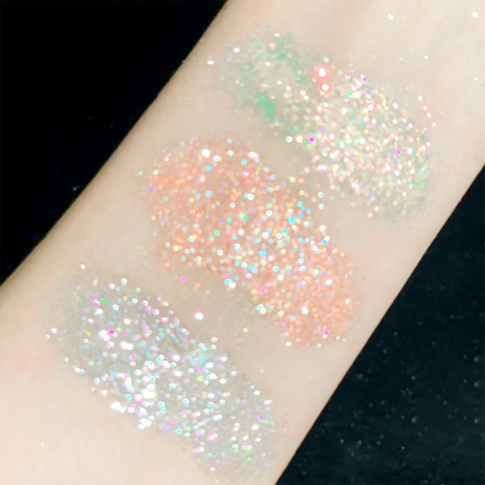 Okerker Face Glitter Layered Look adds radiant cheekbone accents.