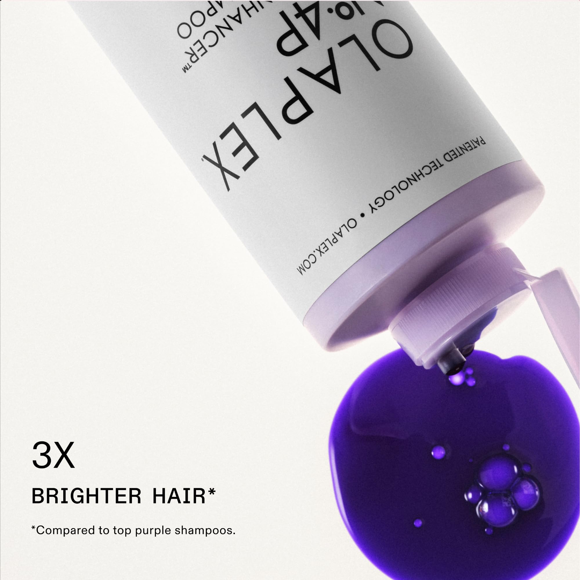 Olaplex Nº4P rich lather coats hair for gentle cleansing and toning