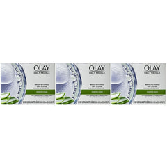 OLAY Daily Gentle Clean fragrance-free pack highlights soft, skin-friendly texture.