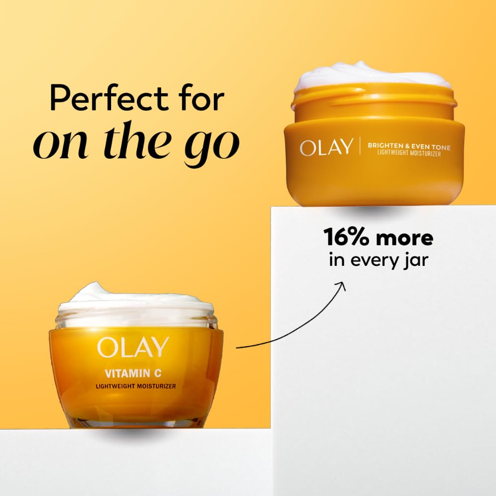 Olay Regenerist Radiance Vitamin C cream texture swatch demonstrates lightweight non-greasy finish