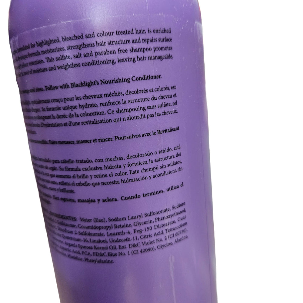 Oligo Professionnel Blacklight Nourishing Shampoo in shower scene emphasizing creamy lather