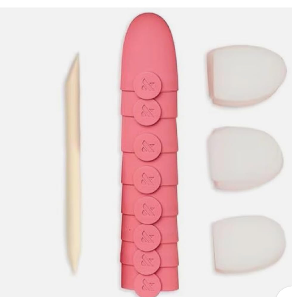Olive & June Press-On Nail Remover Kit sponges closeup highlights 20 sponges for mess-free removal.