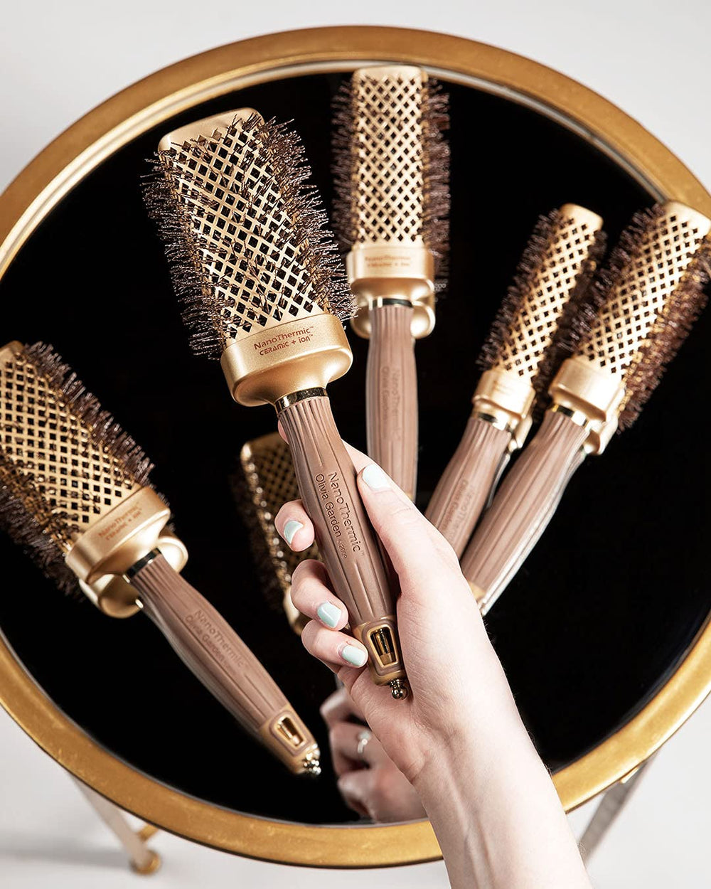 Olivia Garden NT-S40 professional-grade finish for salon-like results at home.