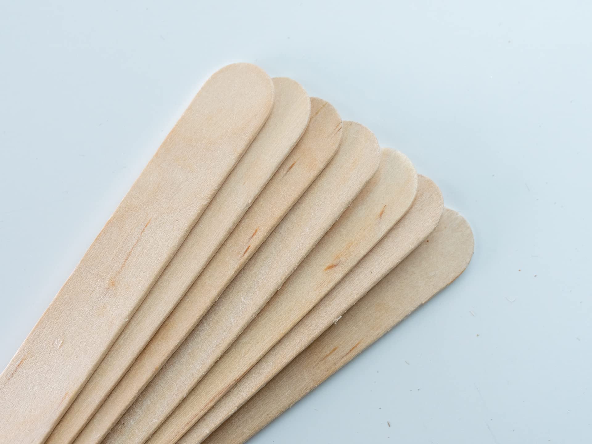 OMWAH spatula with smooth surface—easy to clean and gentle on skin