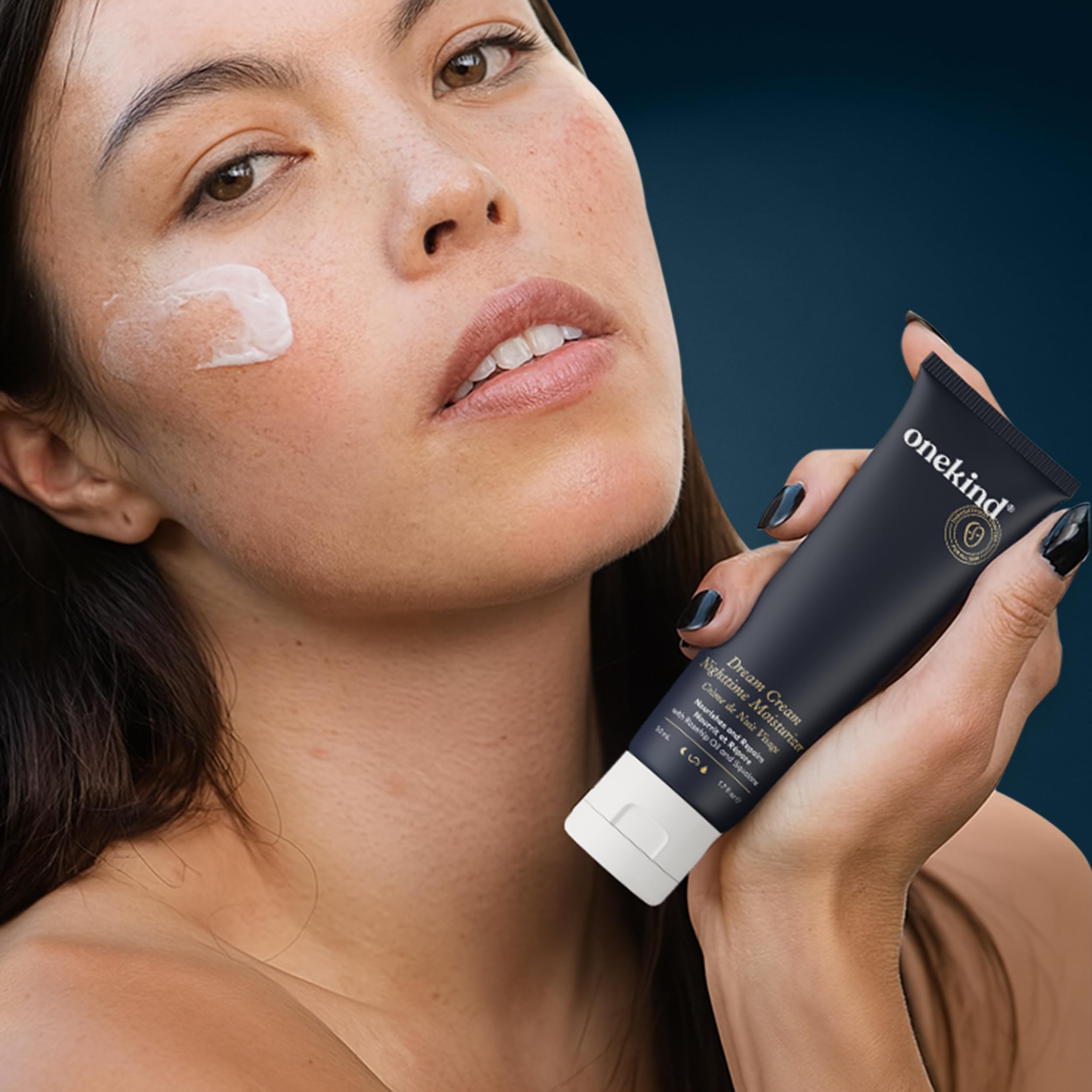 Onekind Dream Cream Night shea butter detail emphasizes rich nourishment without clogging pores.