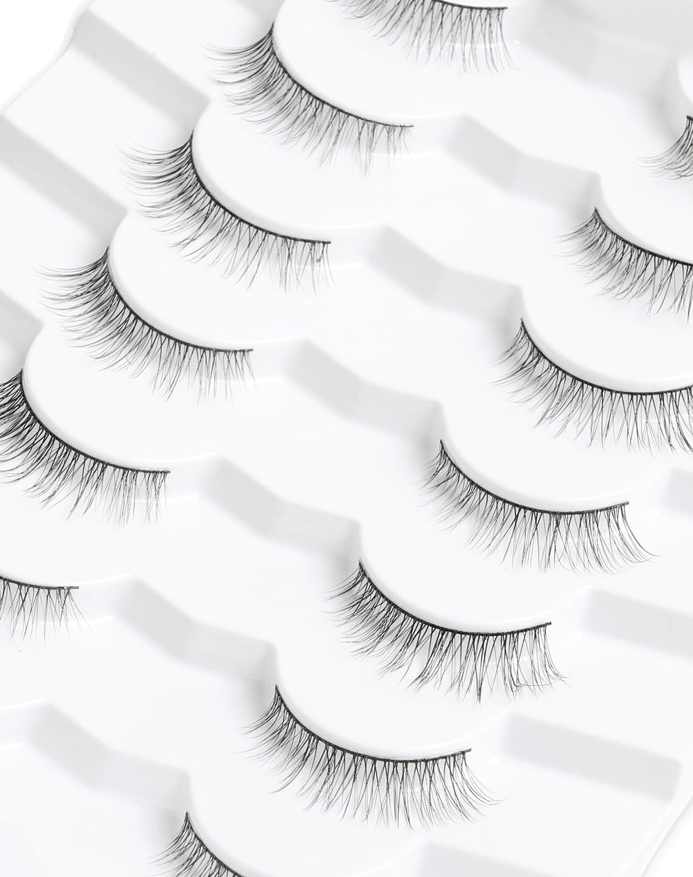 Onlyall lashes easy-application demo shows quick, clean attachment