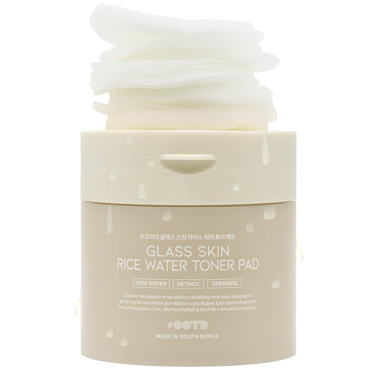 #OOTD toner pads closeup highlighting hydration and glass glow for dry skin.