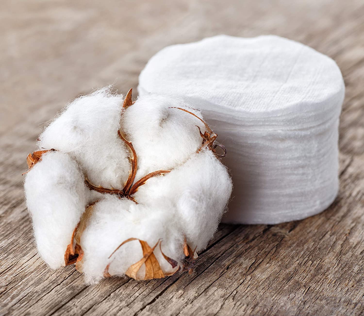 Organyc cotton rounds designed for sensitive skin to reduce irritation.