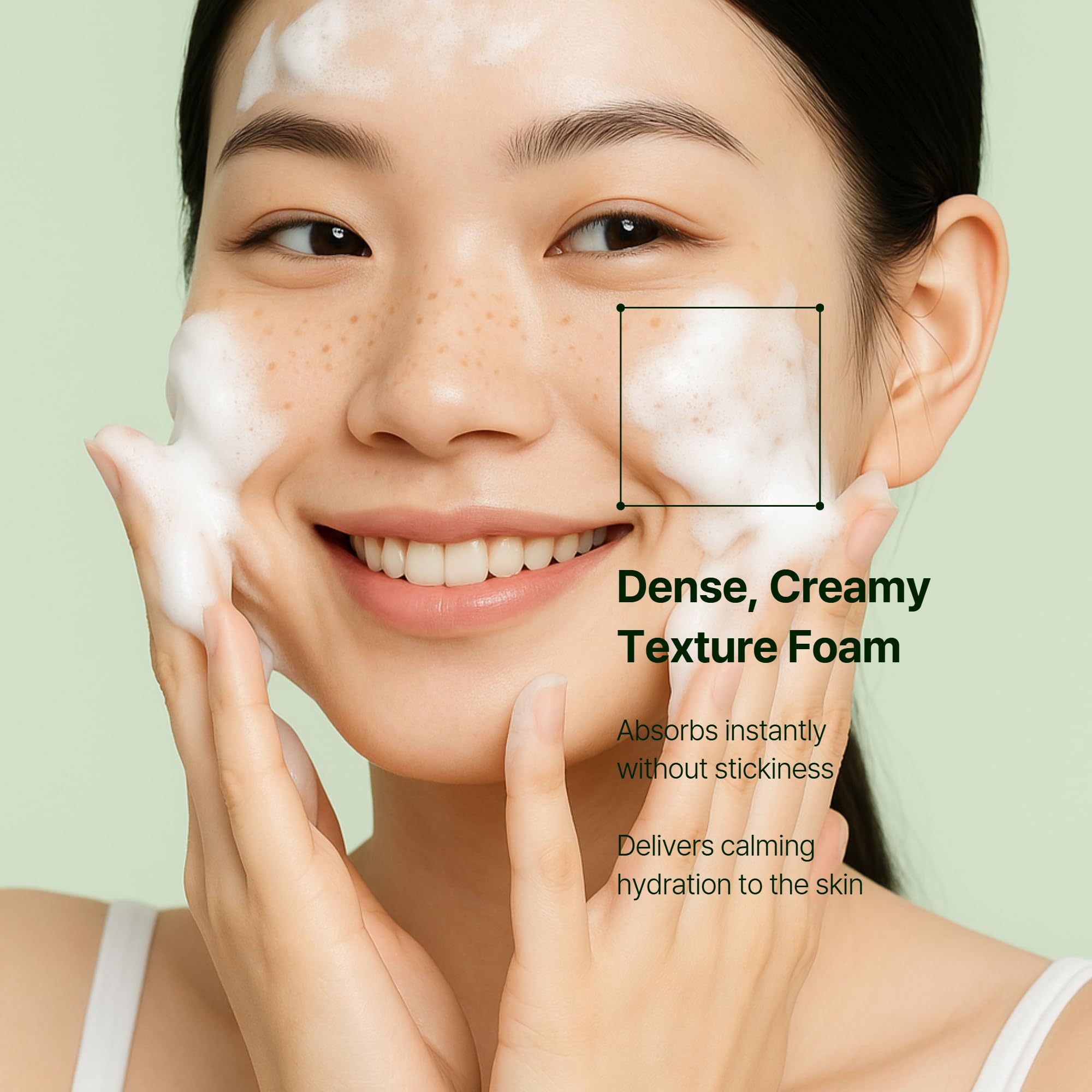 Orien Mugwort Zero Film Cleansing Foam pour action demonstrating makeup removal