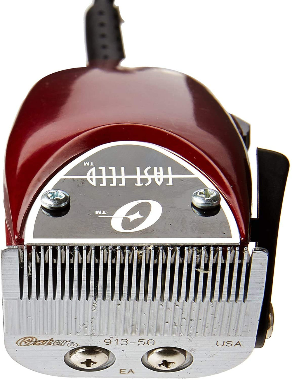 Oster Fast Feed ergonomic handle reduces hand strain during long sessions.