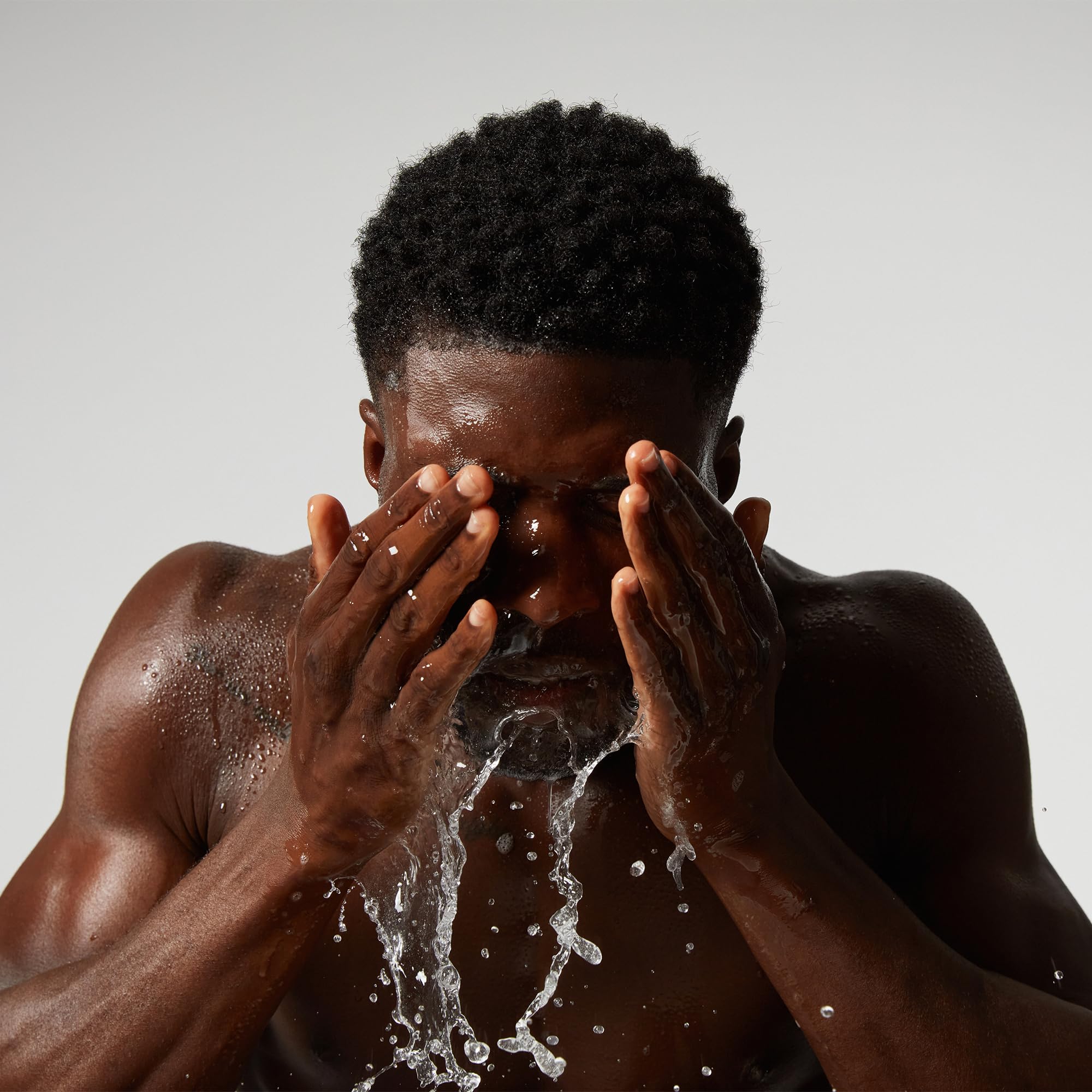 OUAI Detox Facial Cleanser niacinamide and PHA ingredients support balanced hydration