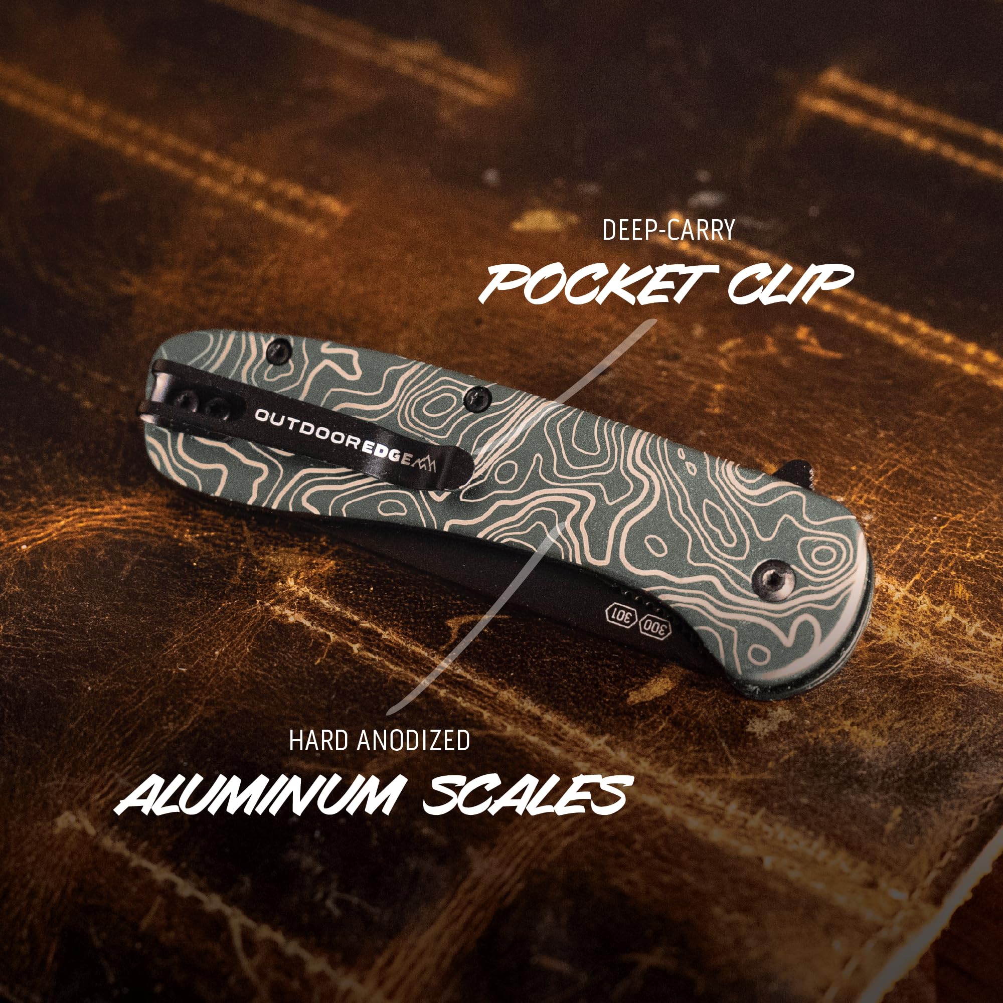 OUTDOOR EDGE Razor VX1 folding knife resting in pocket.