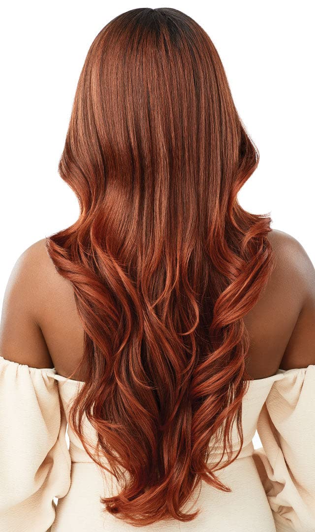 Outre Seraphine natural baby hairs detail suggests realistic edge line and easy styling.
