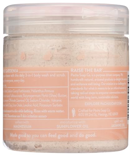 Pacha Soap Co Jasmine Gardenia Whipped Soap pour captures creamy lather for hands and bodies.