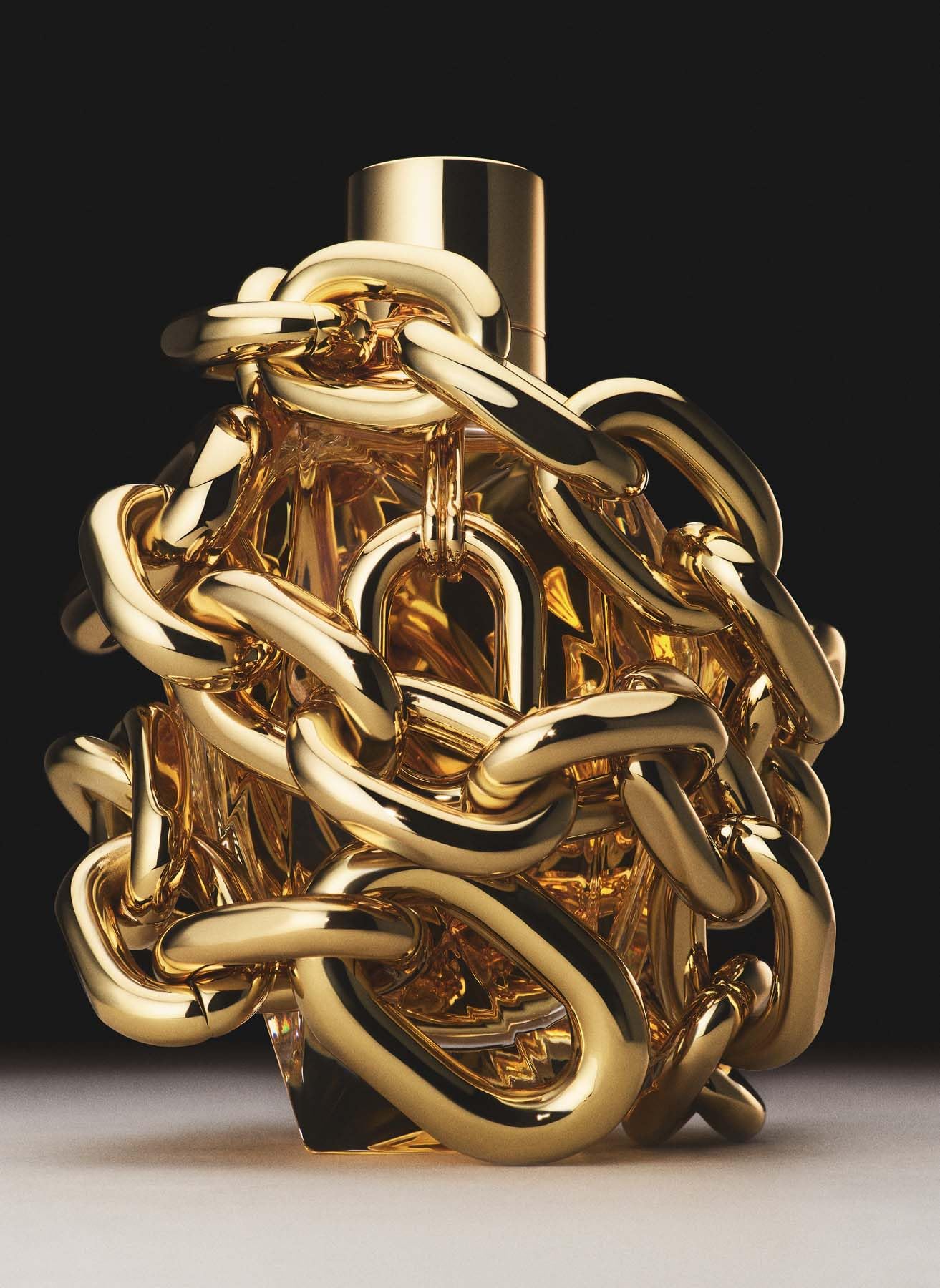 Paco Rabanne Million Gold lifestyle portrait illustrates glamorous evenings and confident style.