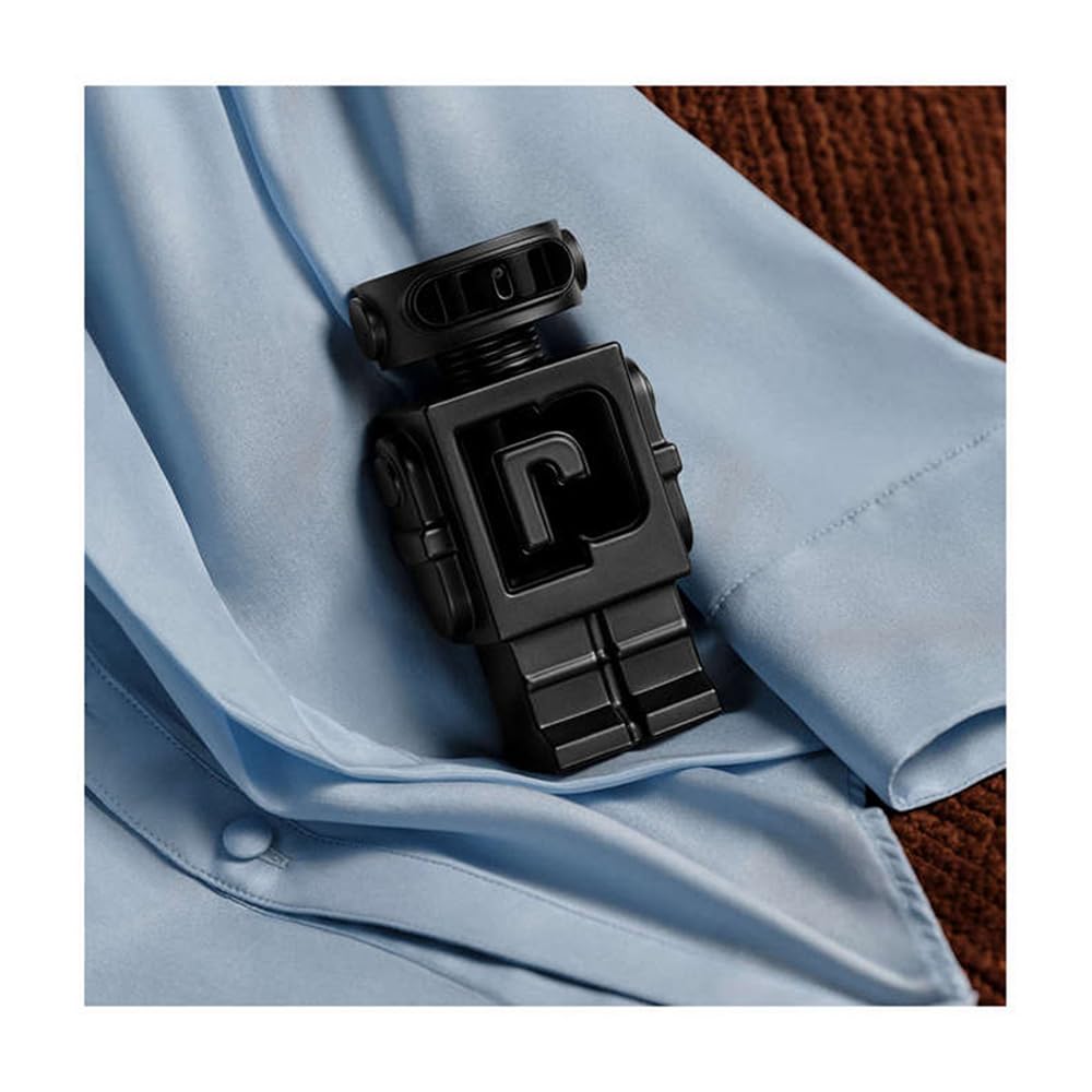 Paco Rabanne Phantom Parfum lifestyle use, encouraging everyday elegance and self-expression