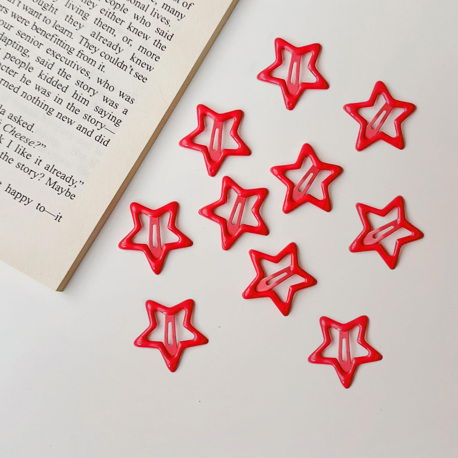 Paderison red metal clip detail highlights durability and color longevity.