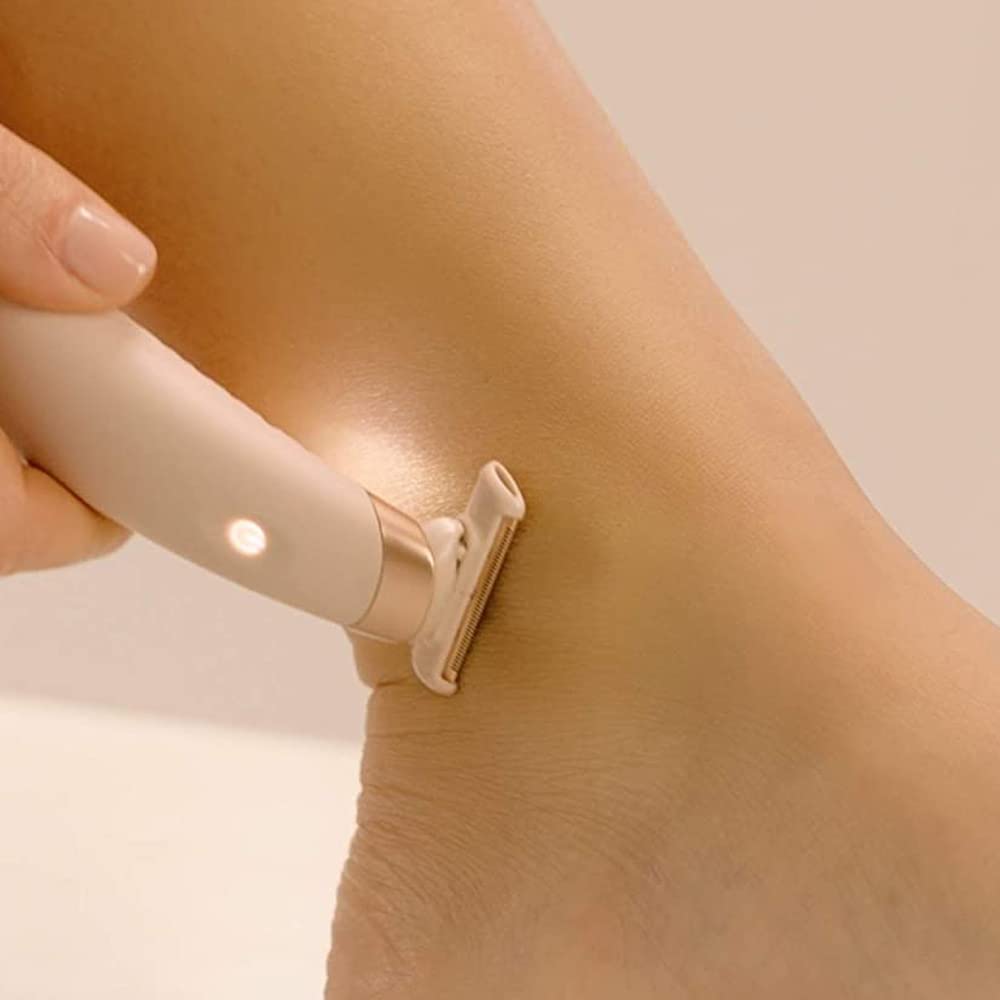 PAI4LEISI Flawless Nu Razor ideal for bikini, underarms, knees delicate areas.